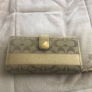 Coach wallet